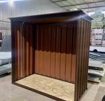 Стильная дровница в расцветке "под дерево" в д. Романьково, Тульская область