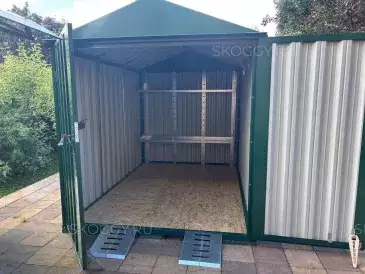 Хозблок для квадроцикла и газонокосилки в зеленом цвете в дер. Марушкино, Новомосковский адм.окр, г. Москва